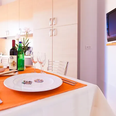 Residence Appartamenti Dogana Vecchia Aparthotel